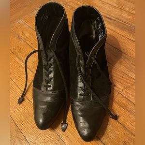 Vintage Johansen Witch Booties